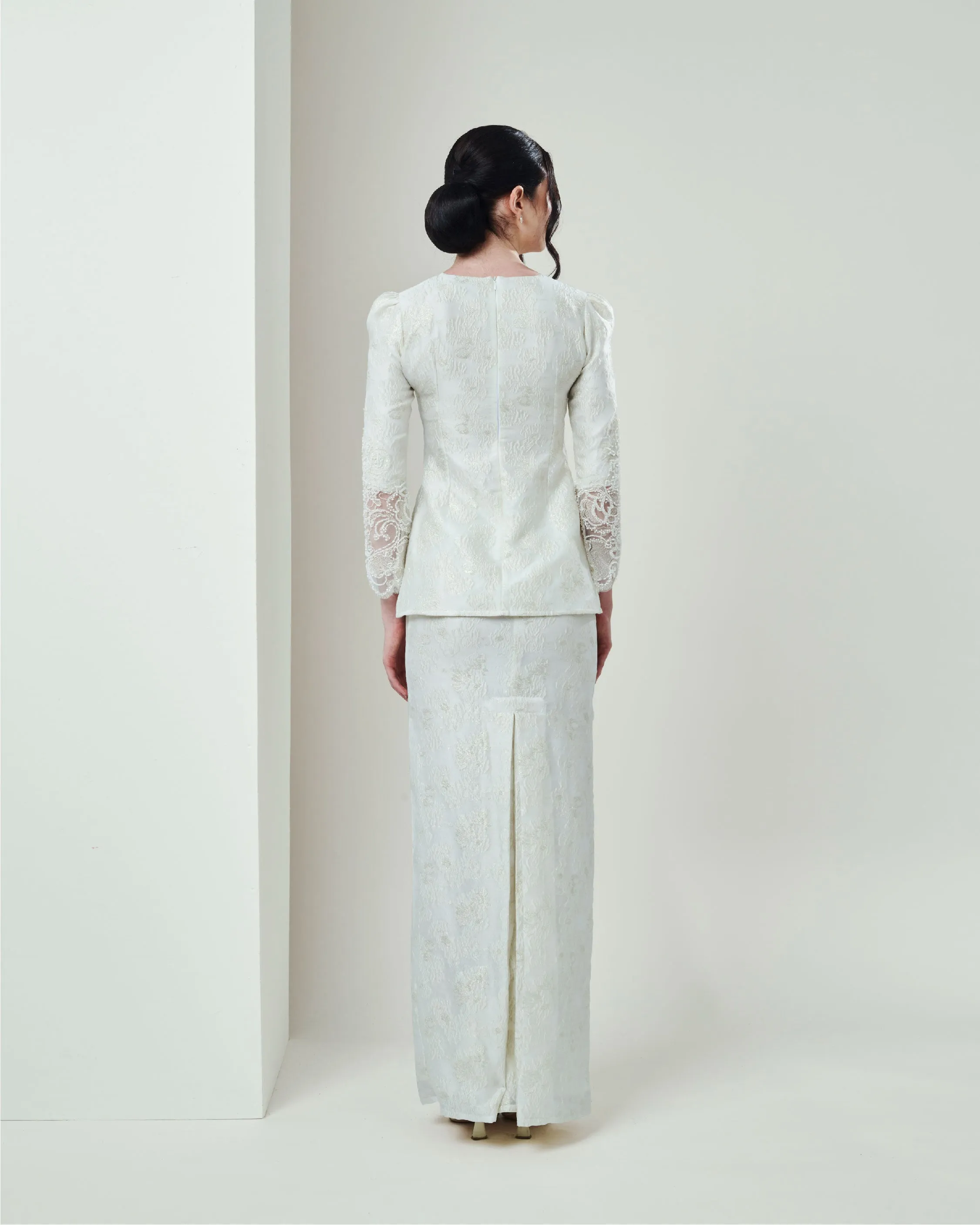 ASHWAA MAHARANEE - OFF WHITE