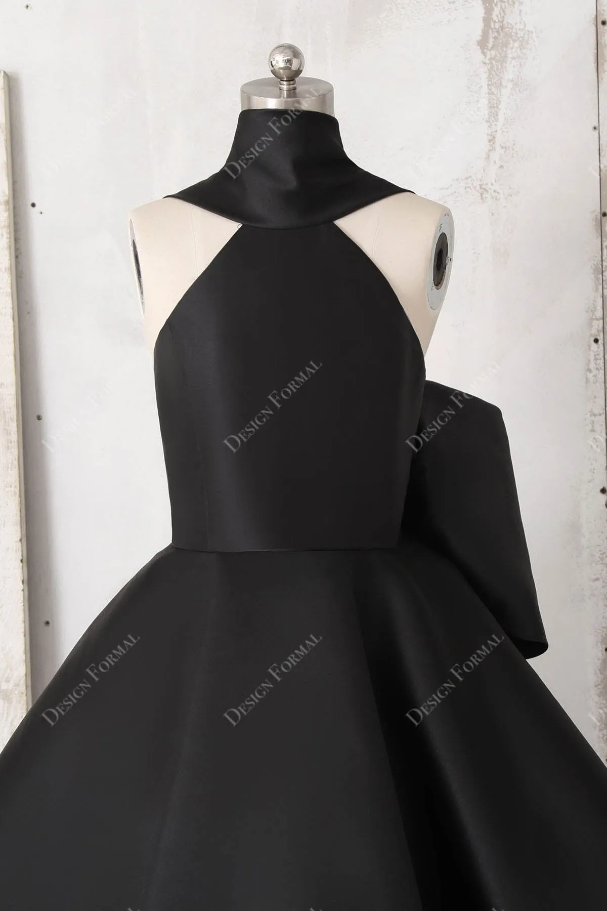 Black Satin Halter Neck Sleeveless Bowknot Tea Length Classic Dress