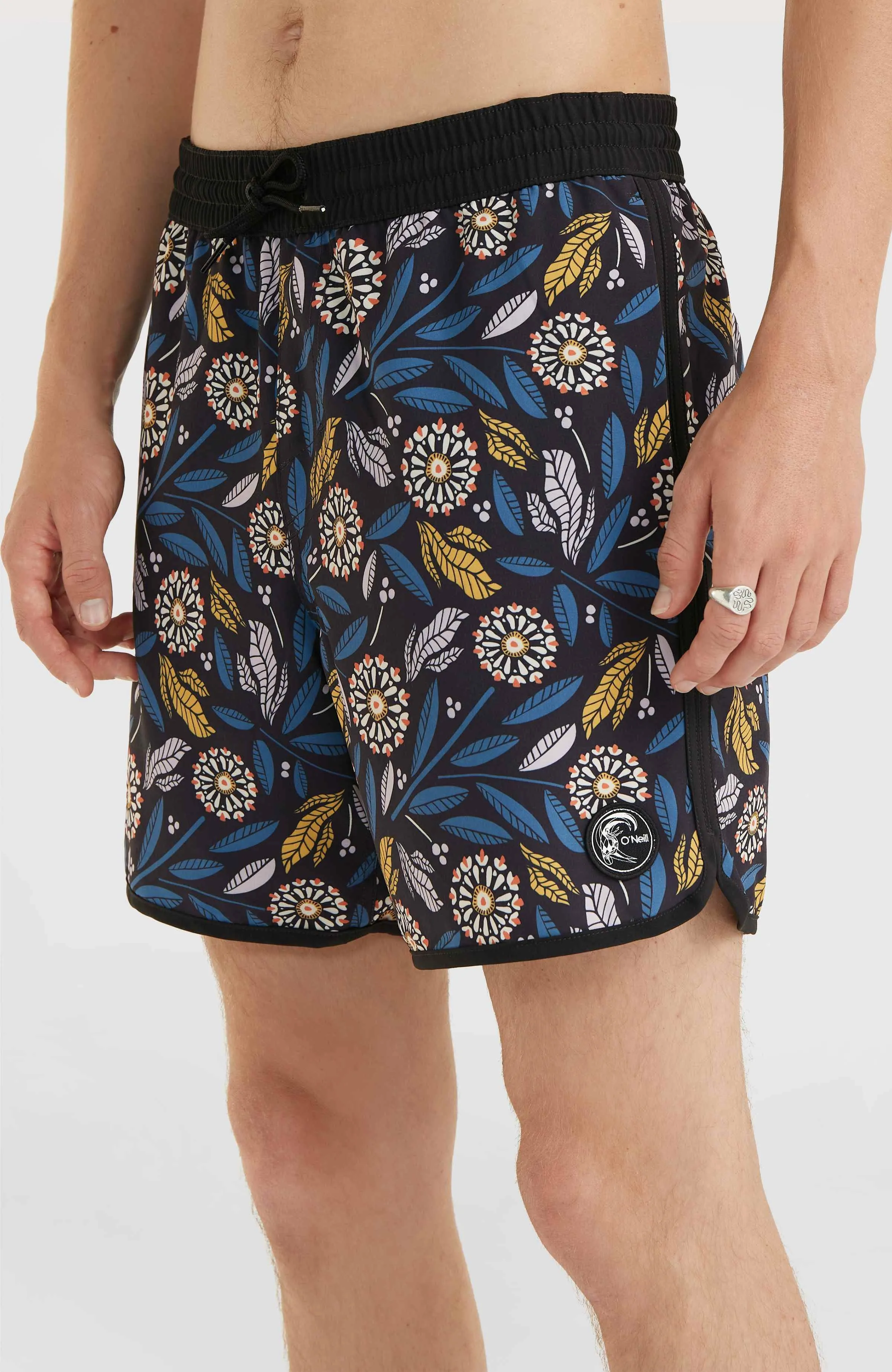 O'Riginals Scallop 16\" Swim Shorts | Leaves"