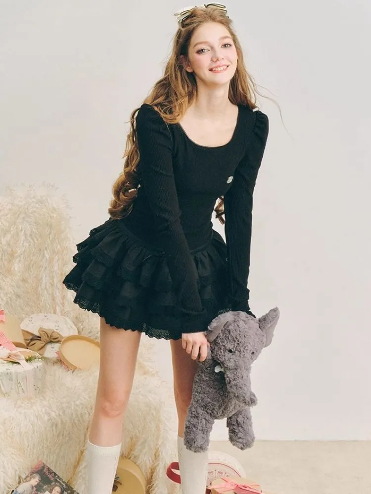 Puffy cake skirt underneath a knit dress【s0000004602】