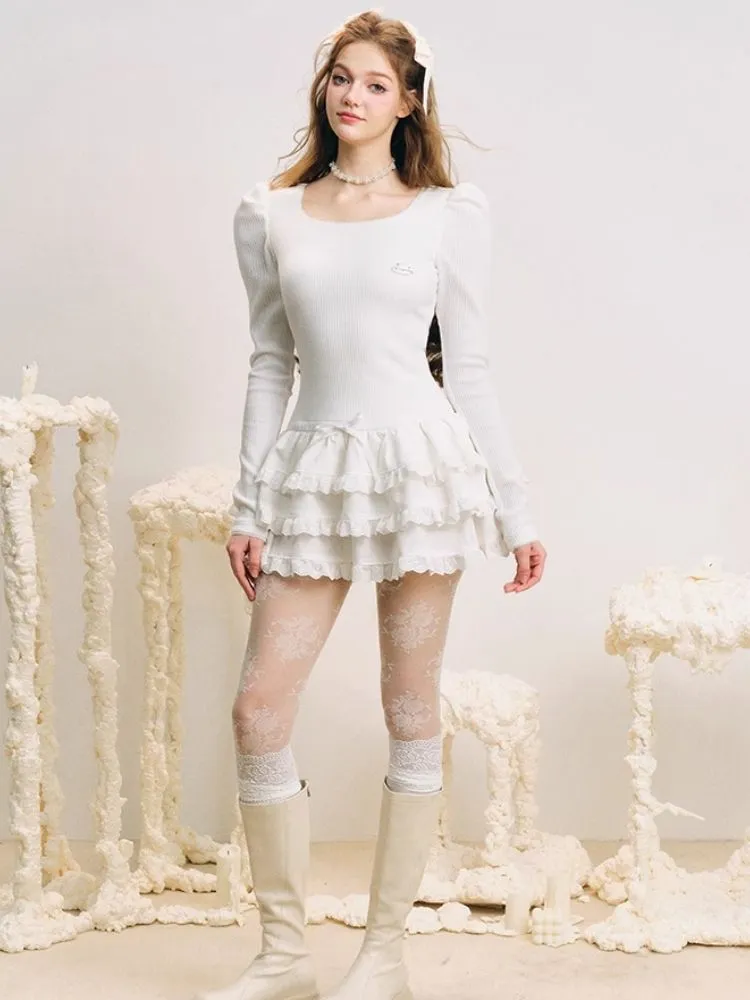 Puffy cake skirt underneath a knit dress【s0000004602】