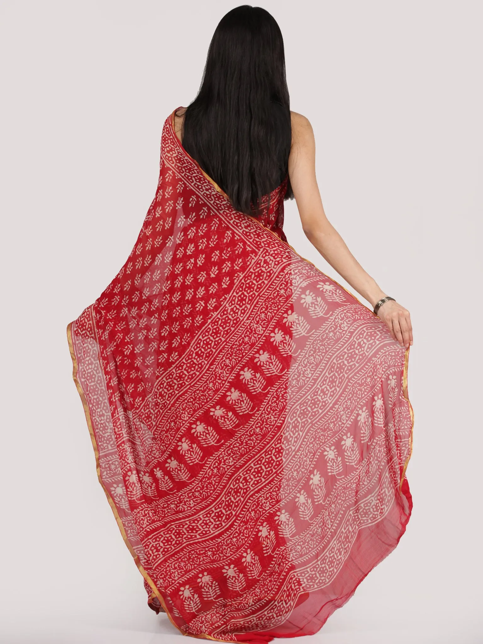 Red OffWhite Hand Block Printed Chiffon Saree With Zari Border - S031704703