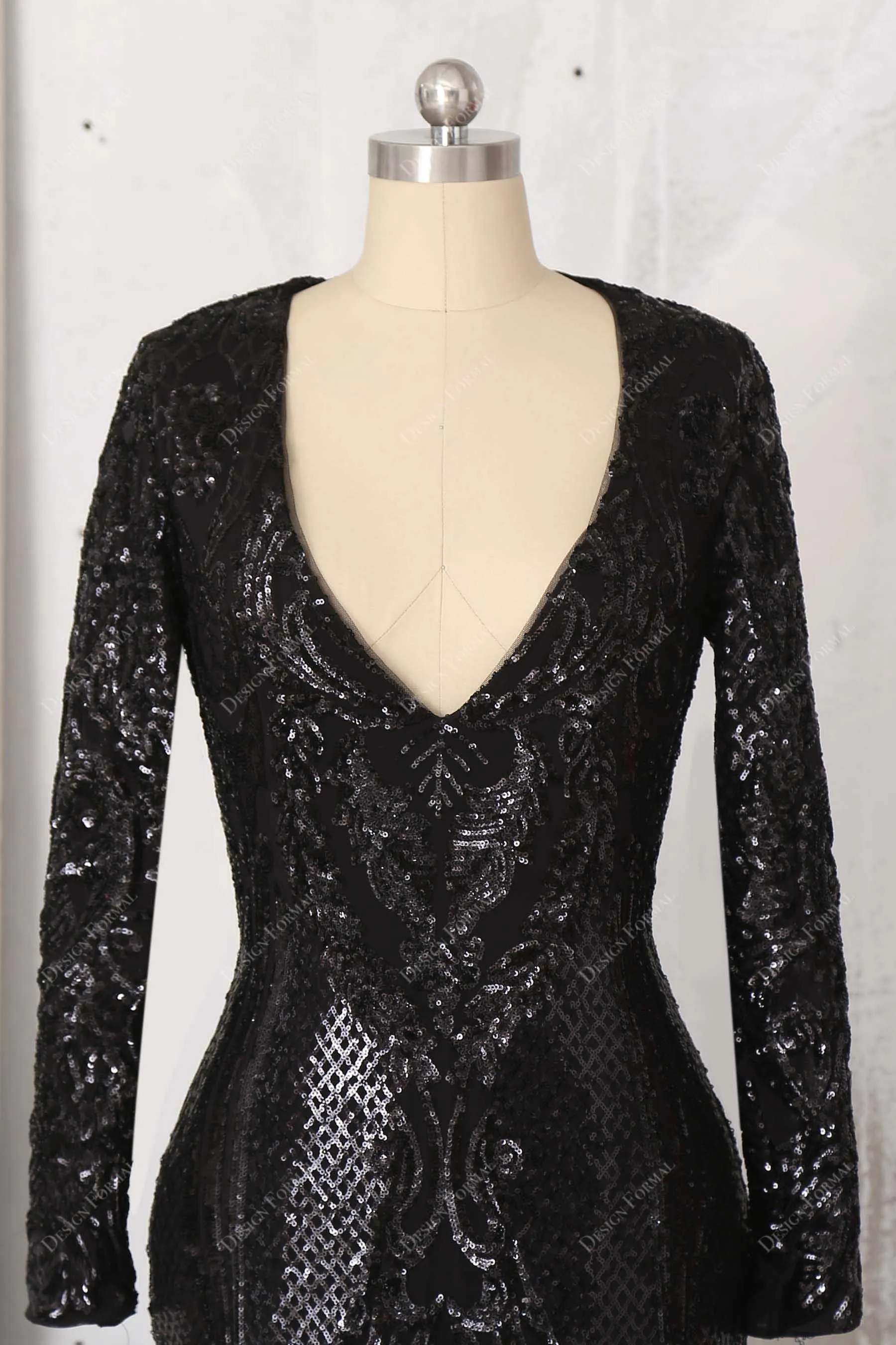 Unique Black Sequin Sleeved Plus Size Trumpet Prom Dress